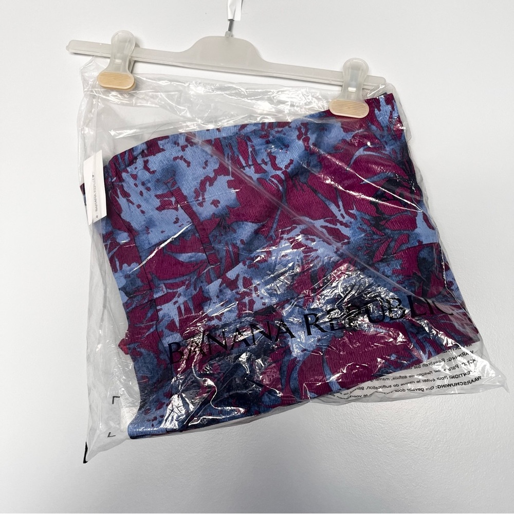 BNWT BANANA REPUBLIC FLORAL PRINT SHORTS - Picture 2 of 9